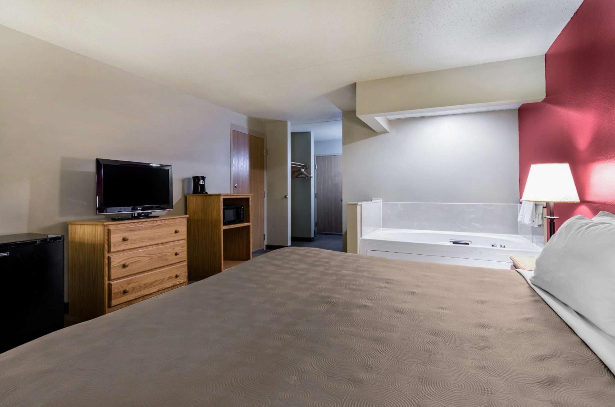 Rodeway Inn Hesston ภายนอก รูปภาพ