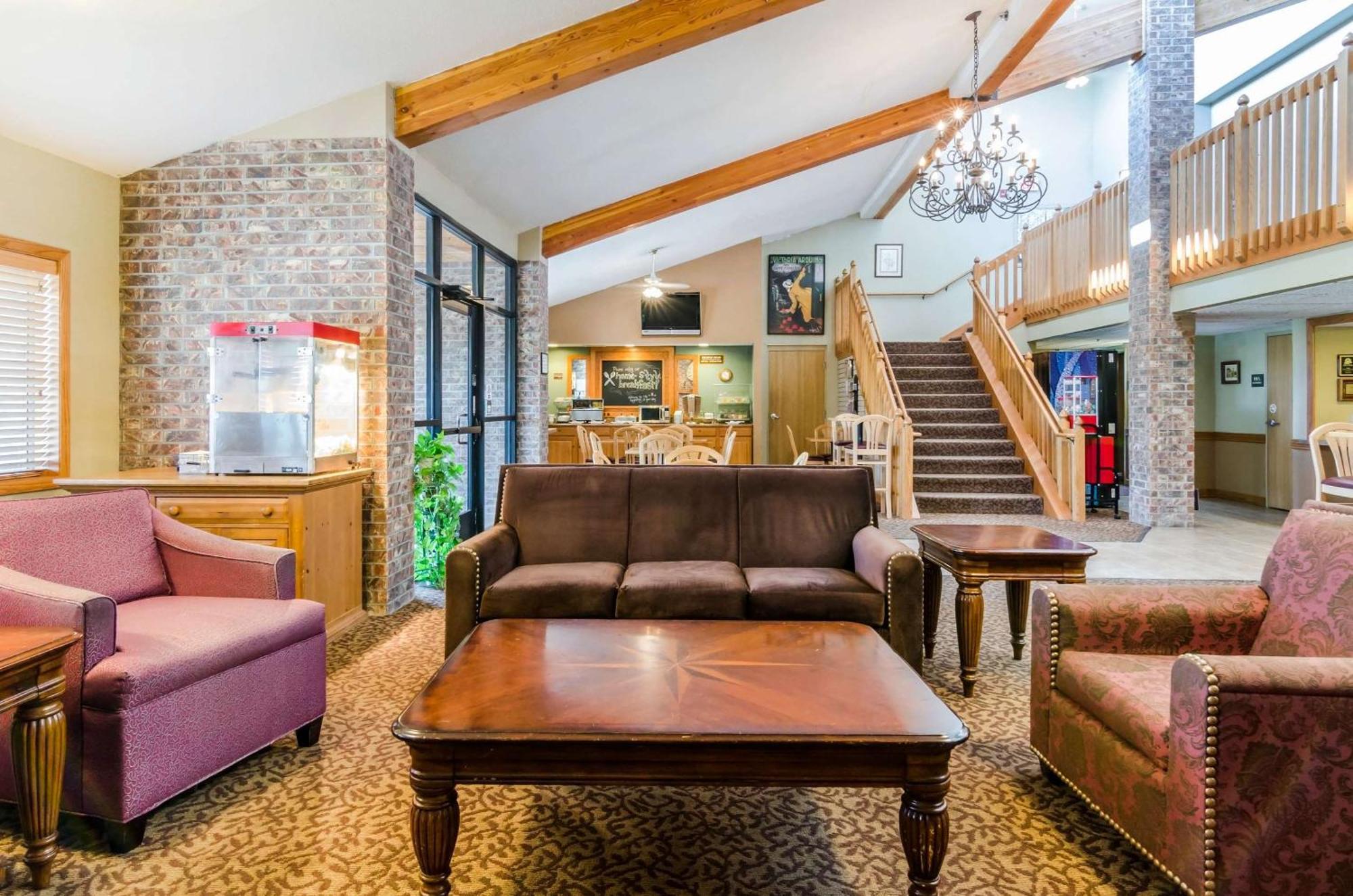 Rodeway Inn Hesston ภายนอก รูปภาพ
