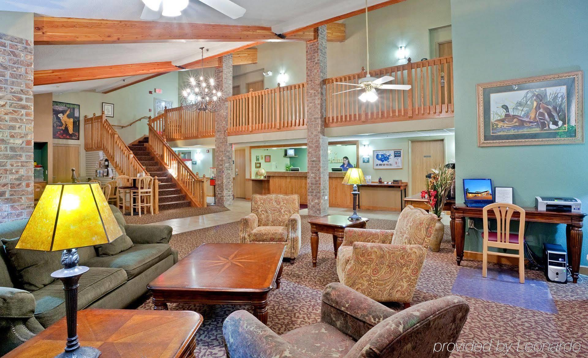 Rodeway Inn Hesston ภายนอก รูปภาพ