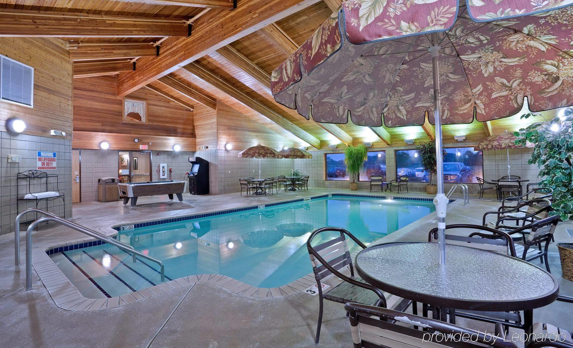Rodeway Inn Hesston ภายนอก รูปภาพ