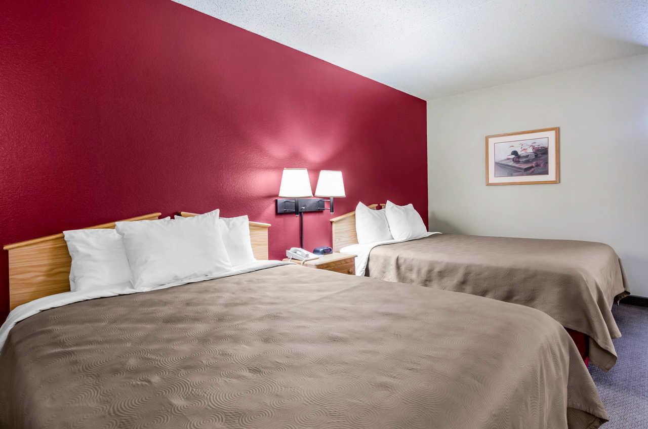 Rodeway Inn Hesston ภายนอก รูปภาพ